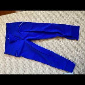 XS athleta relay pants / capris